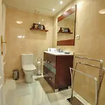 Acogedor Apartamento Junto A Calle Larios By Renthas *