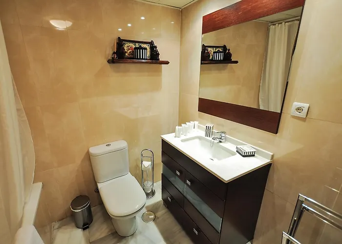 Acogedor Apartamento Junto A Calle Larios By Renthas