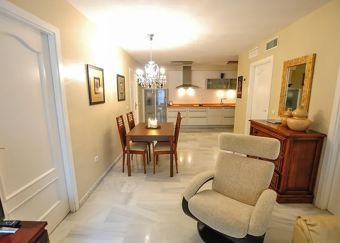 شقة Acogedor Apartamento Junto A Calle Larios By Renthas *